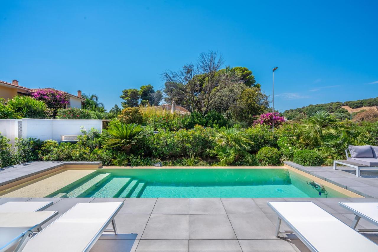 Villa Kosmos - Piscina E Giardino - VillaСимиус Экстерьер фото